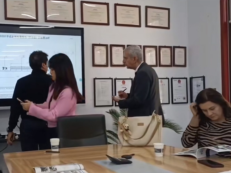 2025腾博会冷弯开年大捷！新年新征程腾博会冷弯门框机敲开西班牙市场大门